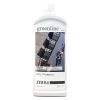 Greenline HPL-Protector Flasche mit Gartenmöbeln im Hintergrund