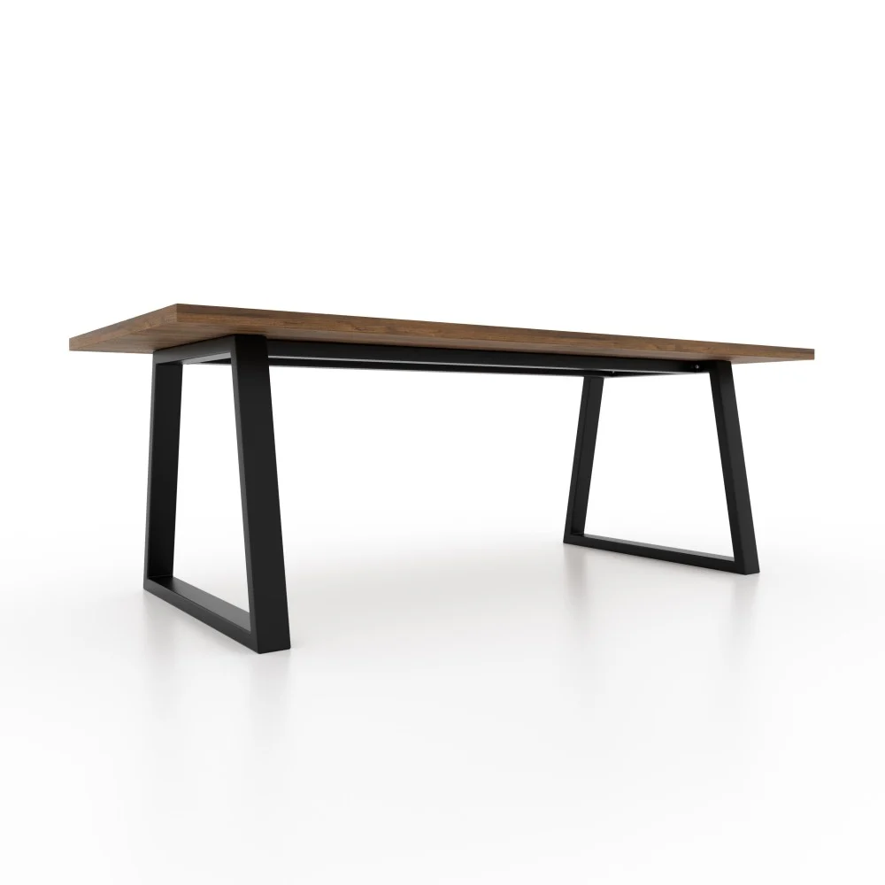 Moderner Esstisch mit Holzplatte und schwarzen Metallbeinen